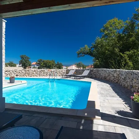 Pearl With Private Pool