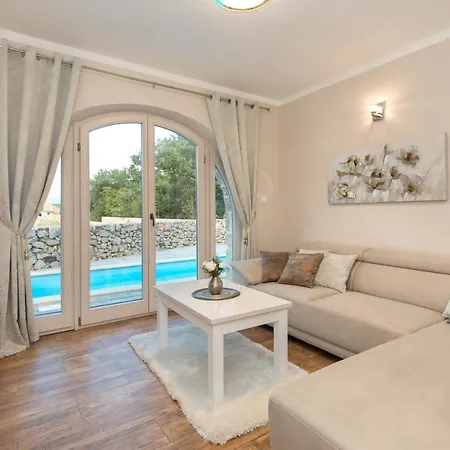 别墅 Pearl With Private Pool Kornić
