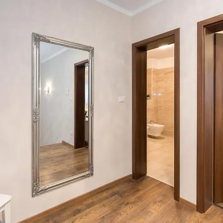 Pearl With Private Pool Kornić